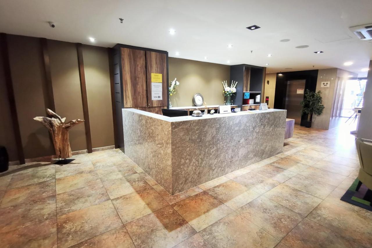 B.Suites 21 Kota Kinabalu Exterior foto